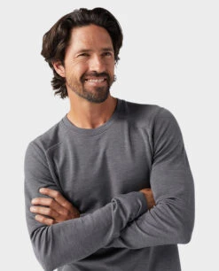 STIO Men's Basis Midweight Merino Crew 25 STIO Men's Basis Midweight Merino Crew -Stio 200285 111 4 ALT